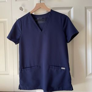 Figs Casma Three Pocket Scrub Top
